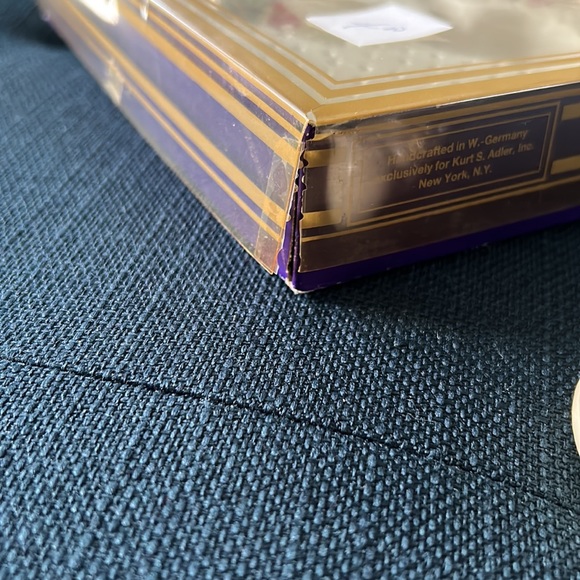 Vintage boxed set of 4 Kurt Adler hand crafted heart shaped Christmas ornaments - Picture 11 of 13